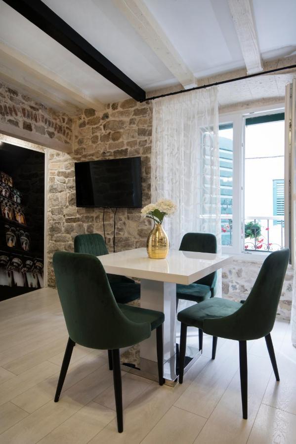 Apartment Stone Split Luaran gambar